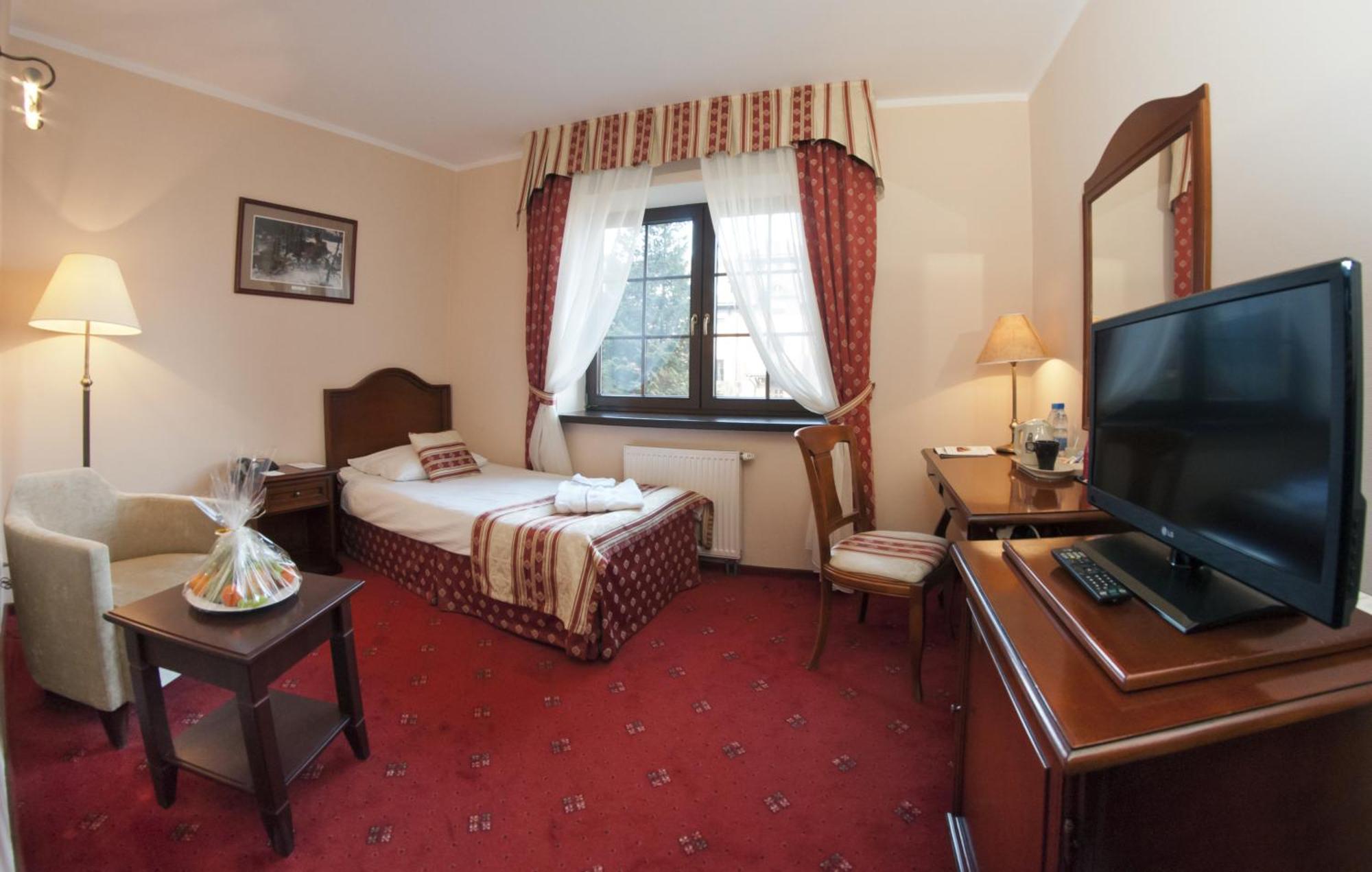Hotel Zubrowka Spa & Wellness Bialowieza Room photo