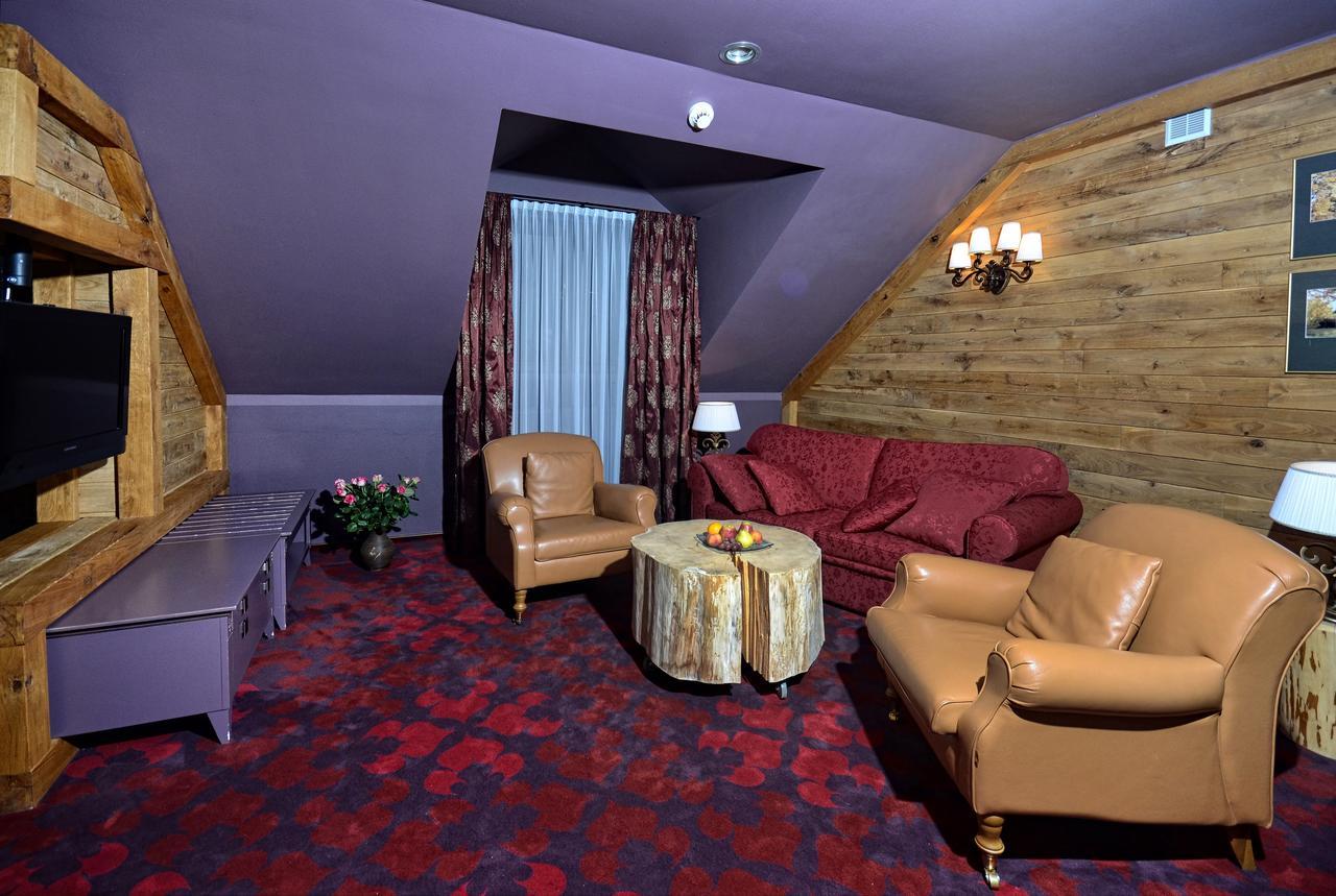 Hotel Zubrowka Spa & Wellness Bialowieza Exterior photo